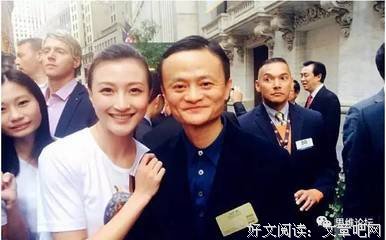 首富陪一女人去买牛奶，小贩说：1瓶3块，3瓶10块。于是....