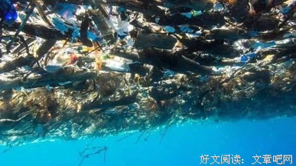 英国女王突然宣布：向全人类公敌宣战！中国网友表示全力支持...