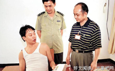 李嘉诚儿子被绑，绑匪到家提款10亿，不报警竟然是因为两个字！