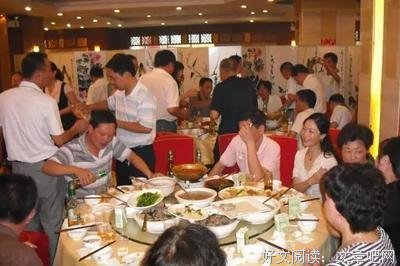 这才叫同学聚会，太牛了！你们那顶多叫聚餐！！