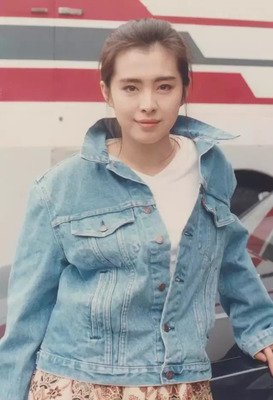 51岁王祖贤近照曝光被嘲笑：谁还记得30年前的聂小倩？