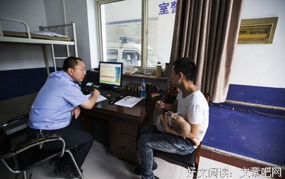27岁的陈先生，被45岁的女友抛弃了。