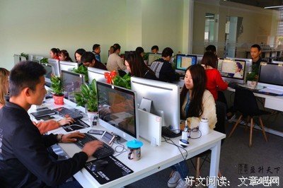 致女生：努力赚钱永远比谈恋爱更重要！