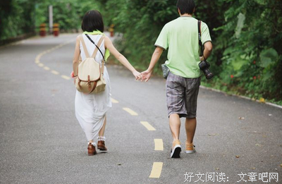 德里寄伦敦 | 一起旅行的情侣当街吵架，我？？？