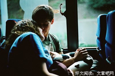 《我爱曹二二》的句子