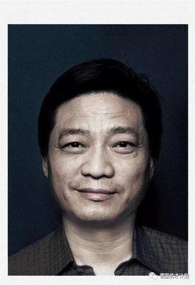 蠢货崔永元其人