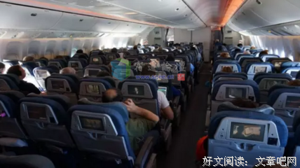 飞往北京的航班迫降美国，背后的故事让人傻眼…