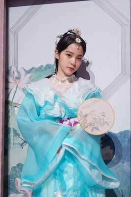 欧阳娜娜：女孩18，如何让自己活得漂亮