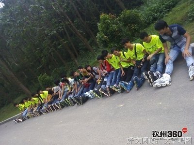 “在一起11年后的我们。”