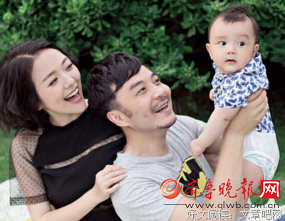 中国的娱乐圈，对中年女明星已经很仁慈了