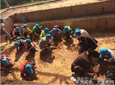 裸体参观博物馆是一种什么样的体验？