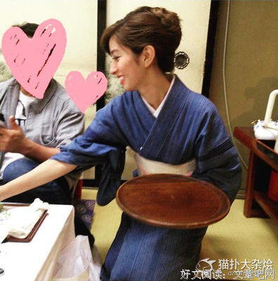 谁认识这个老板娘？