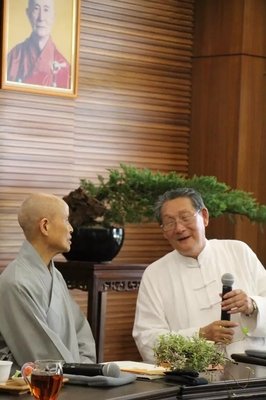 有关证严法师的名句