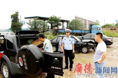 《见袁时巫并》经典名句