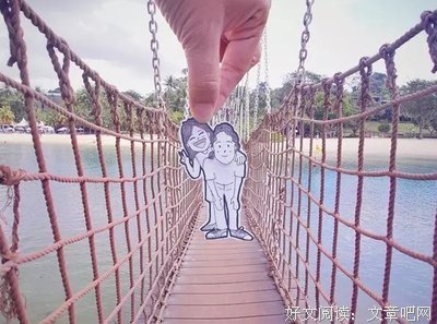 这样拍合照的情侣，一定都很幸福