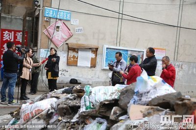 我的上海老邻居们：拆迁款面前，人人都要争当精神病人家属丨人间