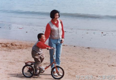 想要“捅破窗户纸”的女人，才会有这些“不害臊”的动作