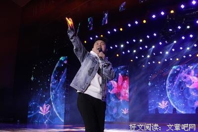 又是一个被演戏耽误的歌手，声音一出就忘不掉了