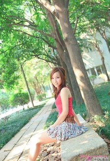 炭红成灰