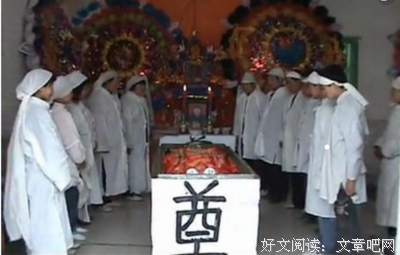 老爸的坏话只能老妈说