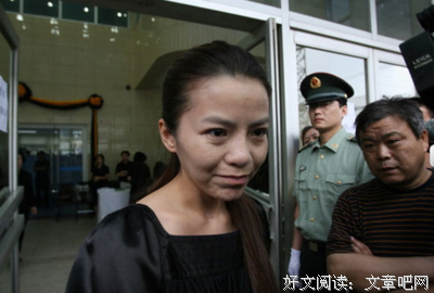 懂得看脸色的朱迅