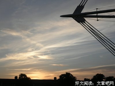 女人好像生来便会为人母，而男人却要学习怎样做父亲。。。