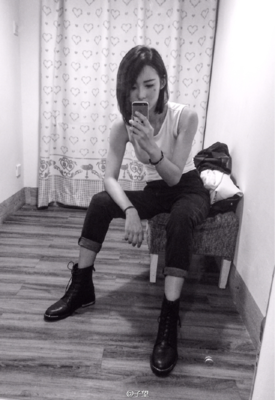 “分手后，我还在偷看前任的朋友圈”