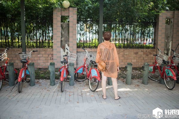 那个偷窥你朋友圈的人