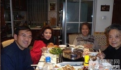 李小璐： 我和章子怡之间，差10个汪峰