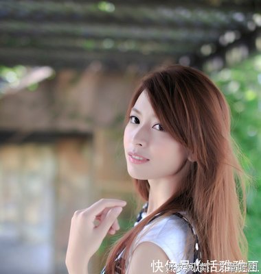 迥然的句子