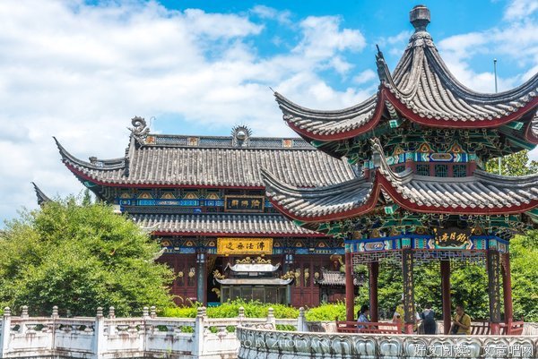 疯疯癫癫的名句_关于疯疯癫癫的名句