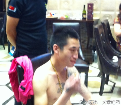 有个爱纹身的女朋友也太酷了吧!!!