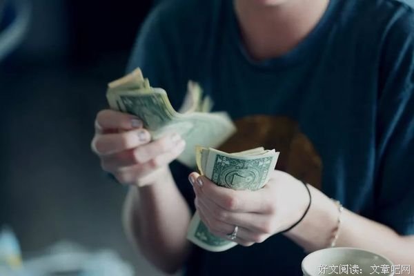 自杀式人生，从盲目分期付款开始 