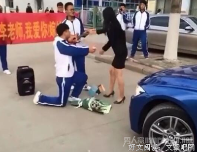交往的5个男孩同时求婚，该怎么办？