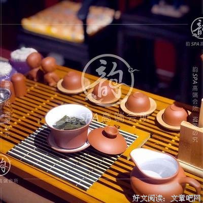 墨下宣纸的句子