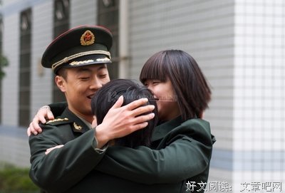 我们的世界只是缺乏一个拥抱