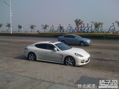 “谁家没辆保时捷？”