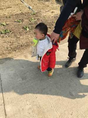 父母总是让小孩听话，从未想过自己也要“听话”