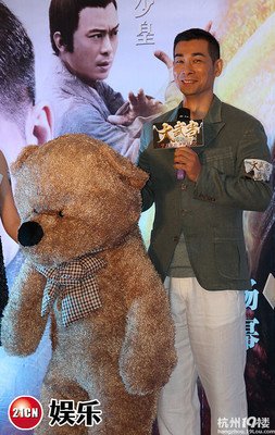 杨幂自曝体重：超过100斤的女生，不配谈恋爱？