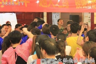 一个人对你家人的态度，决定了他有多爱你
