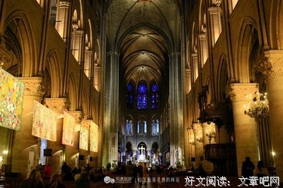 巴黎圣母院是人类 800多年来的记忆‍！请停止叫嚣“烧得好”！