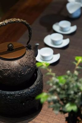 余生，我请自己一杯茶