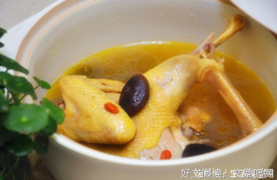老公说：“生儿子住月子中心，生女儿回娘家去”