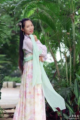 《青青子衿》的句子