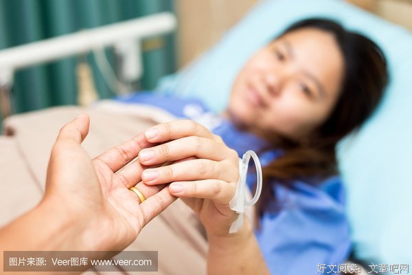 为了“刺激”植物人老公，她故意带不同的男人去病房