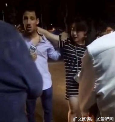 最全的《笑点低是一件好事》经典句子