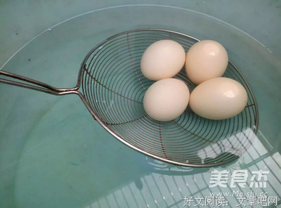 有关泥蛋黄的名言