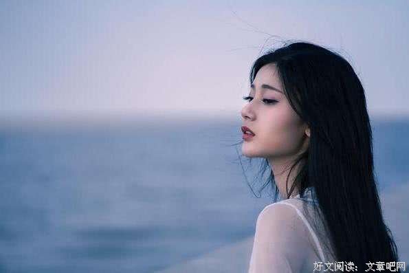 聪明女人，后半生不拼男人，而是拼这三样东西 