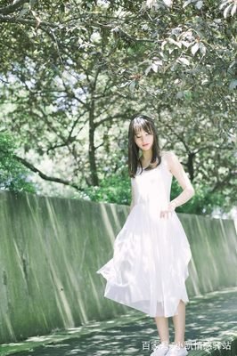 “别哭，我抱不到你”
