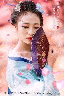 落尽红樱君不见，后的绘梨花泪沾衣经典名句